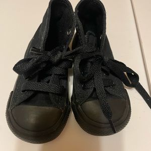 Toddler all black converse